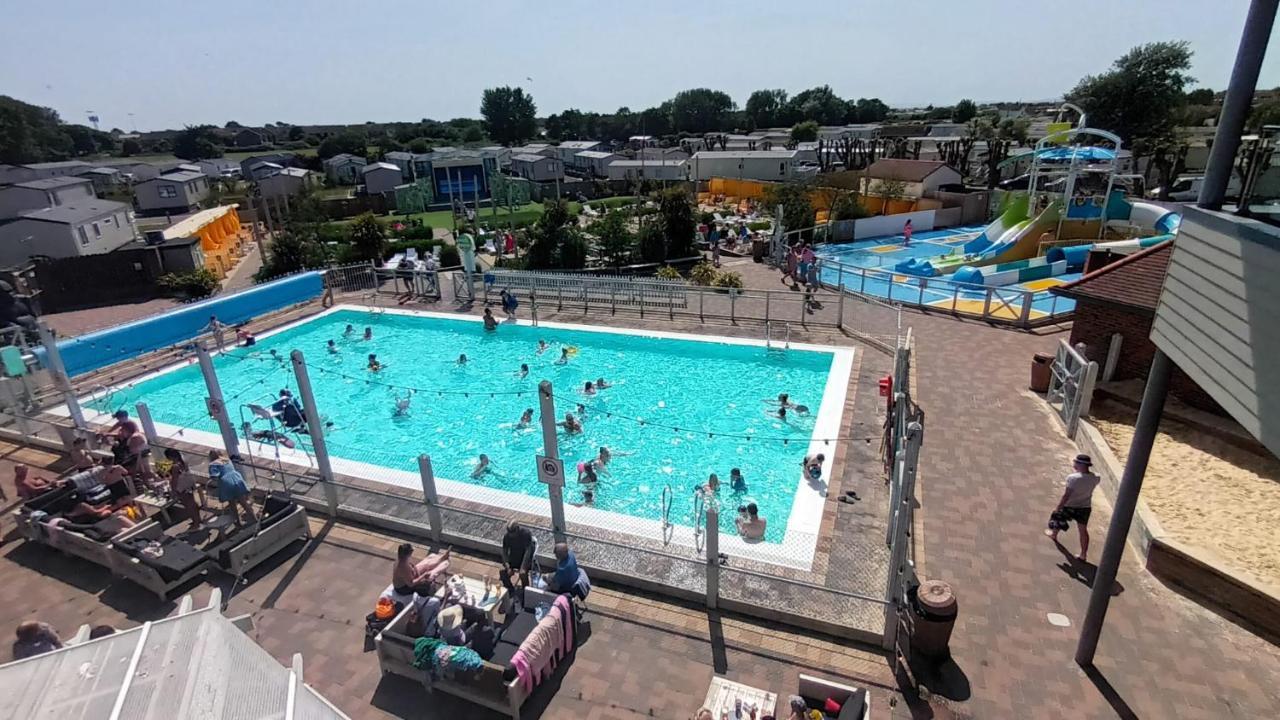 Olympic Holiday Caravan Hotell Selsey Exteriör bild
